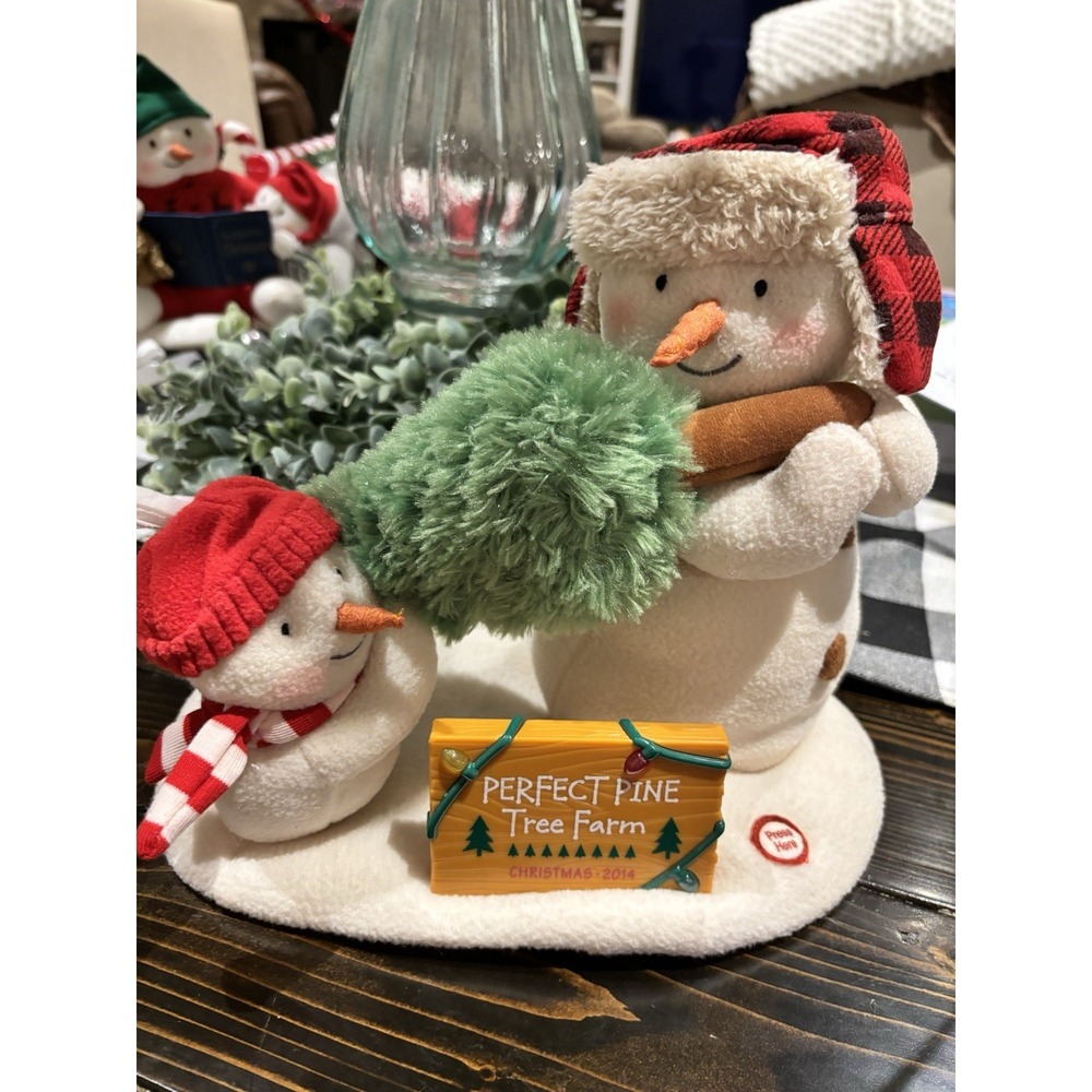Hallmark Jingle Pals 2014 The Perfect Pine Tree Farm Plush‎ Singing Snowman